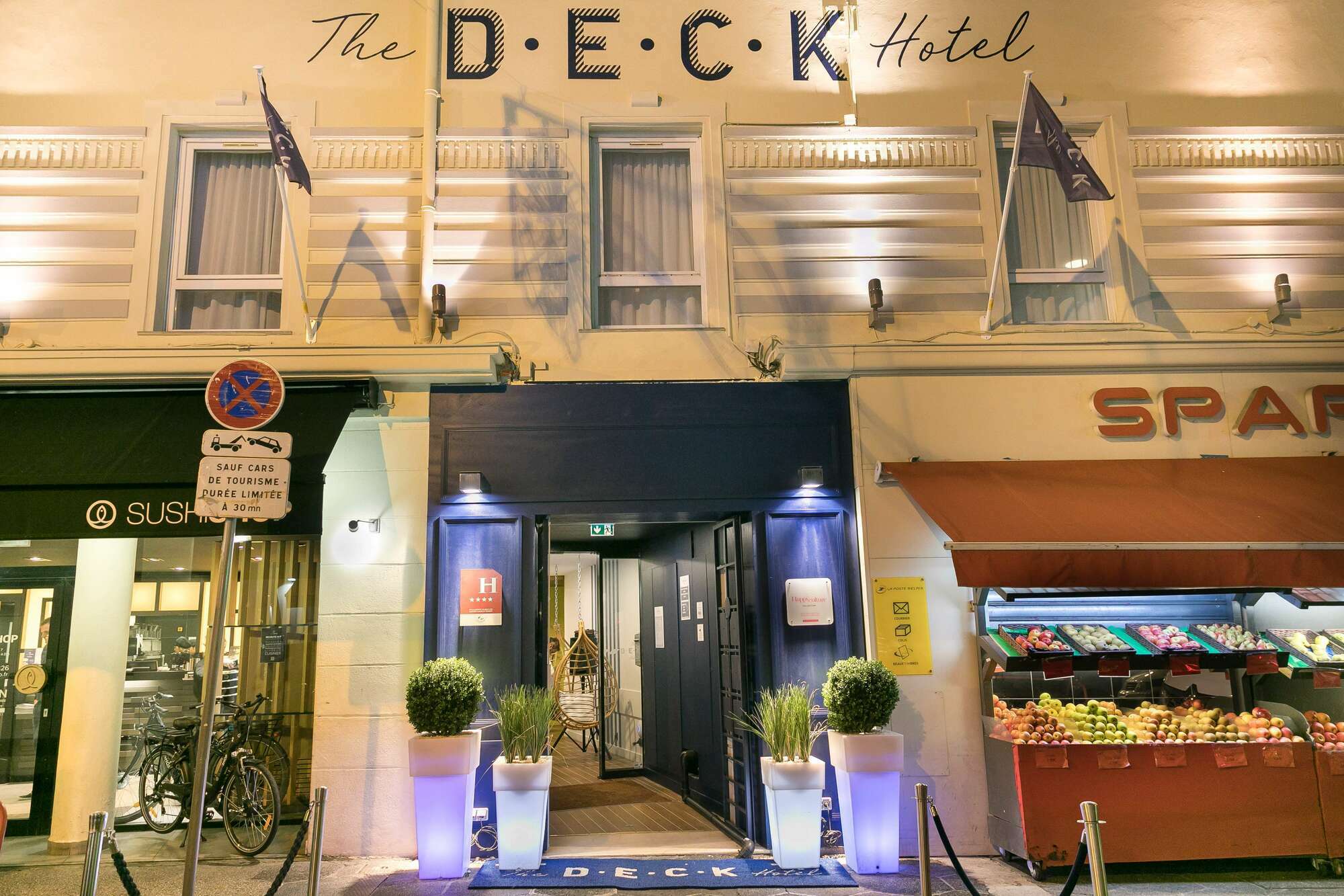 The Deck Hotel By Happyculture Nisa Exterior foto